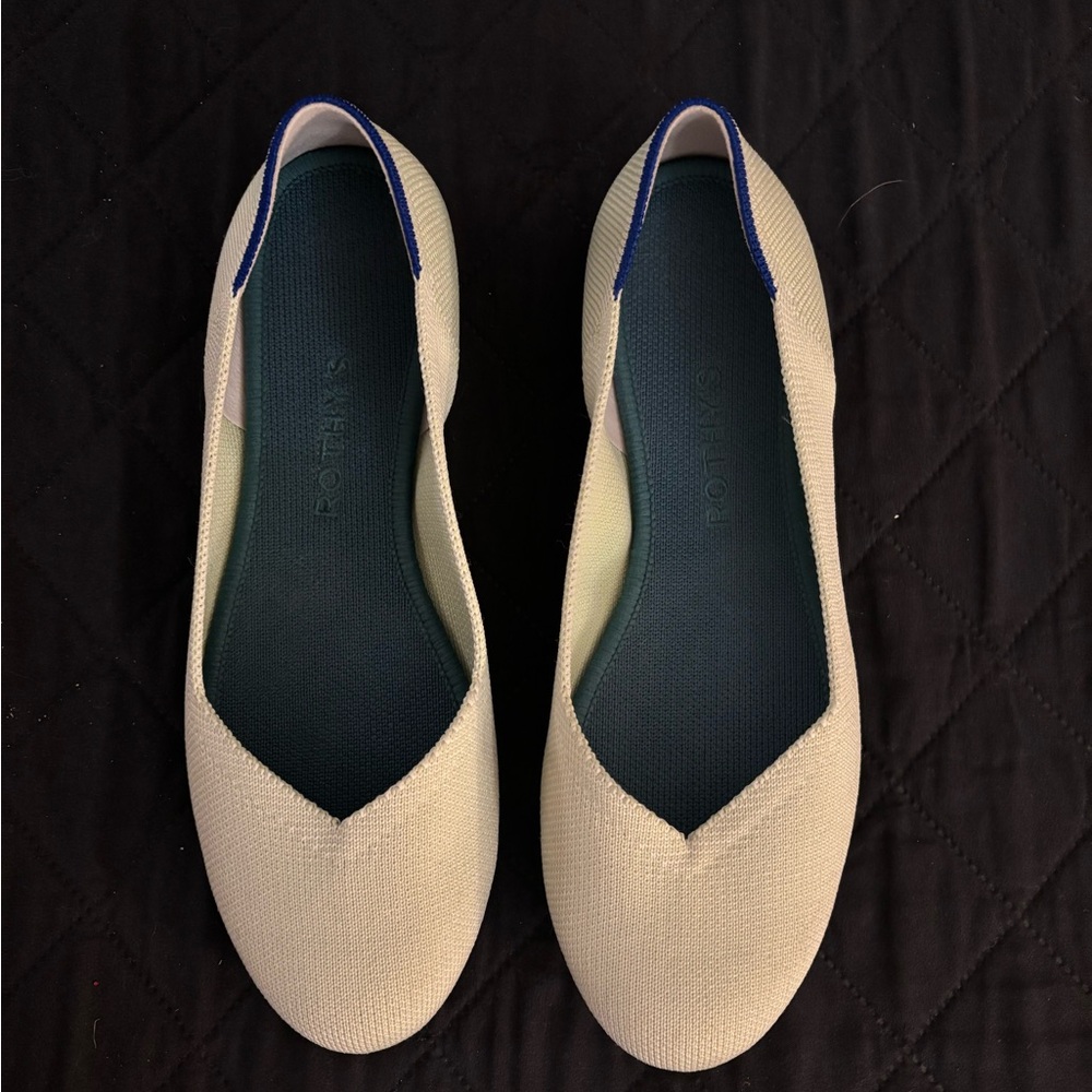 Rothy's Mint Green Round Toe Ballet Flats